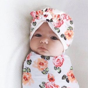Newborn Girl Flower Print Wrap Blanket & Hat Photo Outfit
